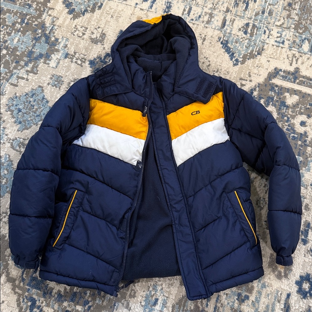 Stylish Boys puffer jacket.